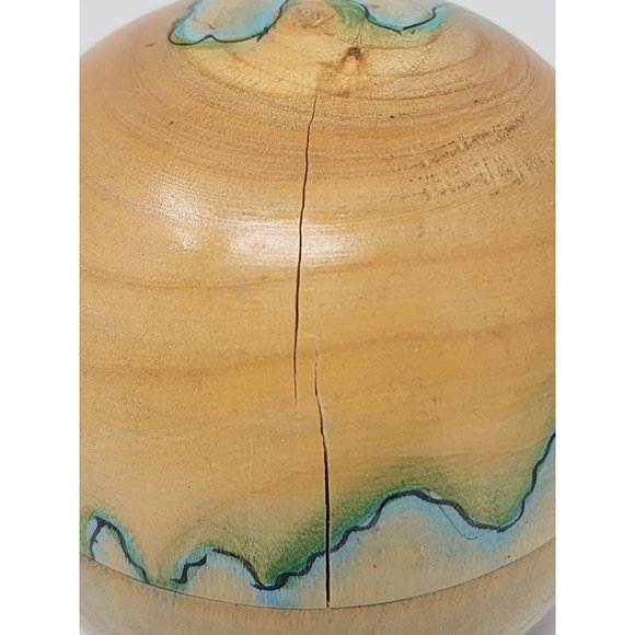 Vintage Oriental Trading Wooden Globe With 8 Multicultural Small Wooden Children - Picture 11 of 15